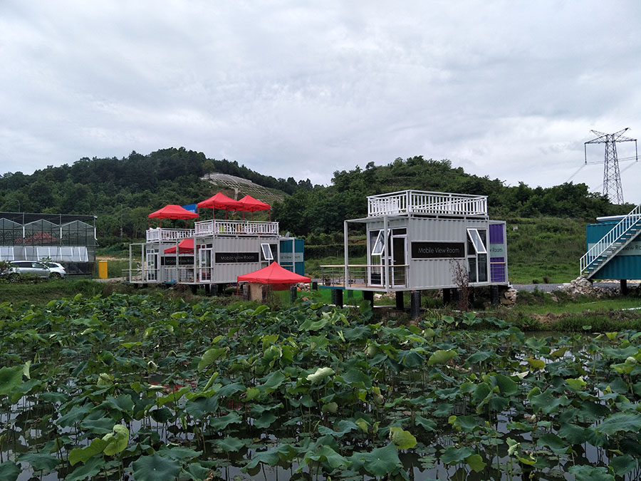 房車(chē)露營(yíng)地生活1