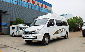 程力房車-上汽大通V80長(zhǎng)軸高頂自動(dòng)擋B型房車(全車軟包)